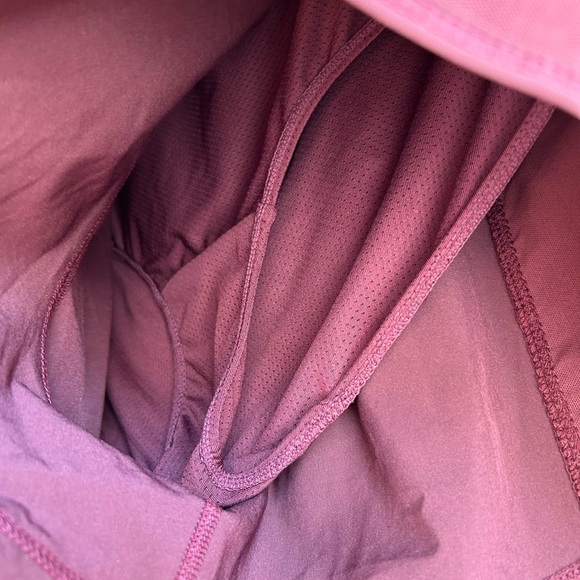 Zyia Active Mesh Energy Shorts‎ L Purple Plumb - Picture 4 of 6